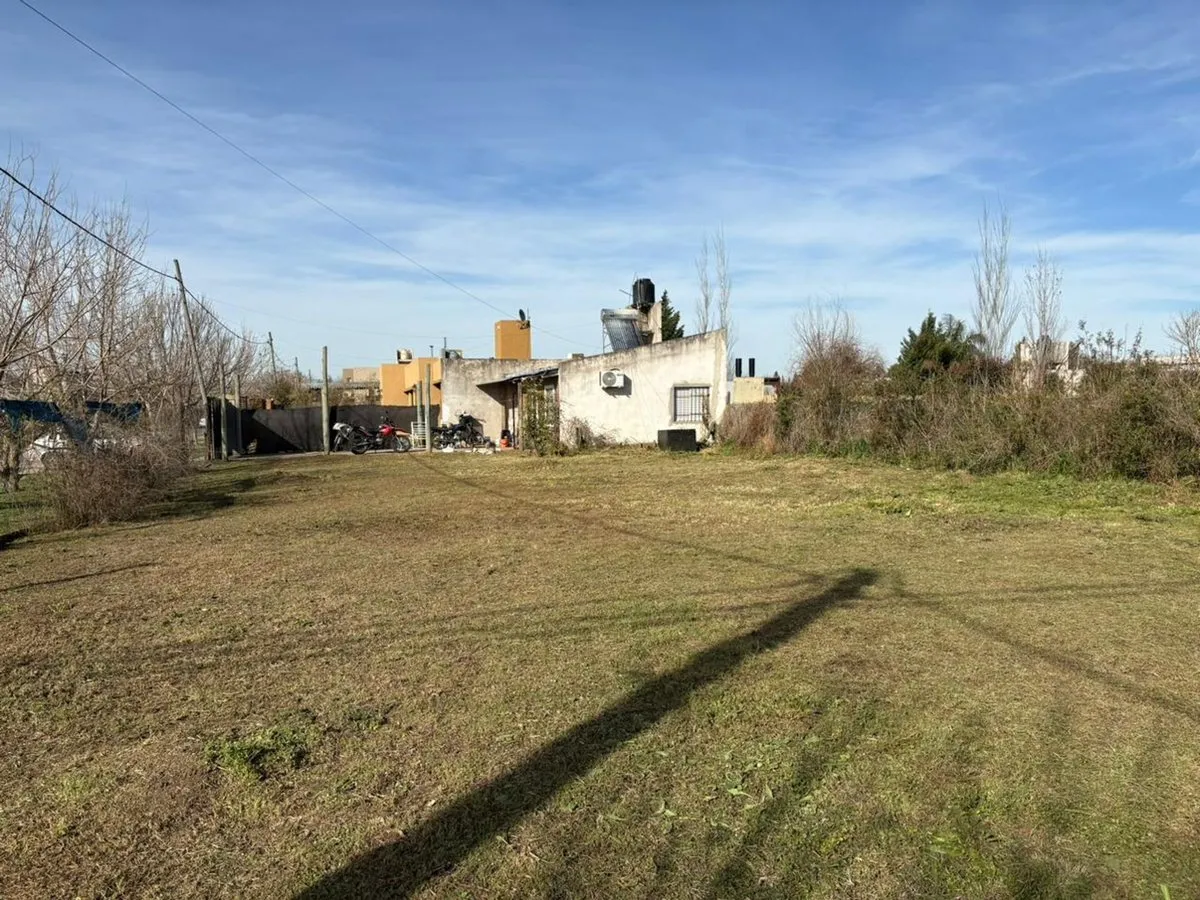 Lote en Florencio Varela 600