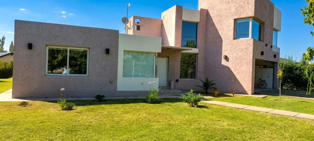 Casa en Los Filtros 3300