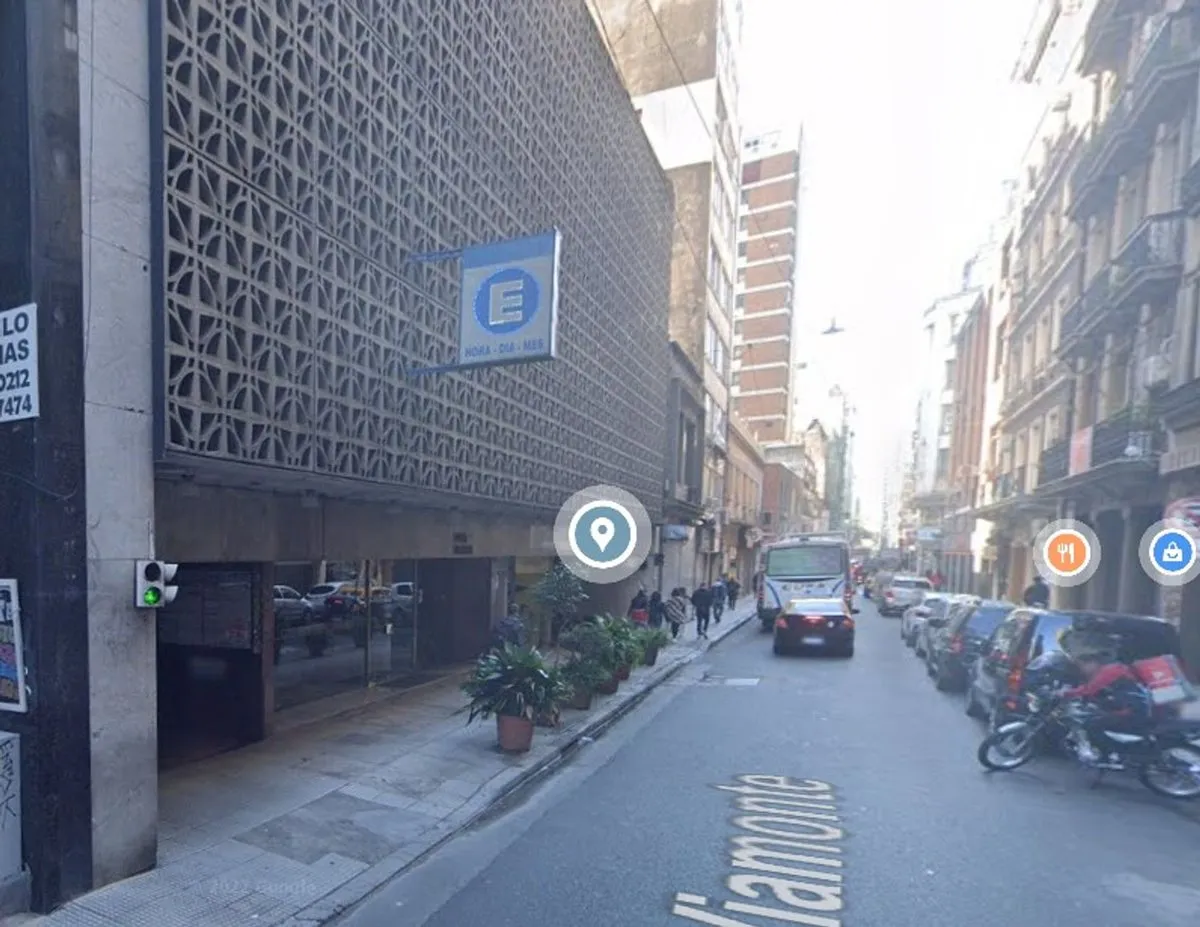 Cochera en Viamonte Uf2 700