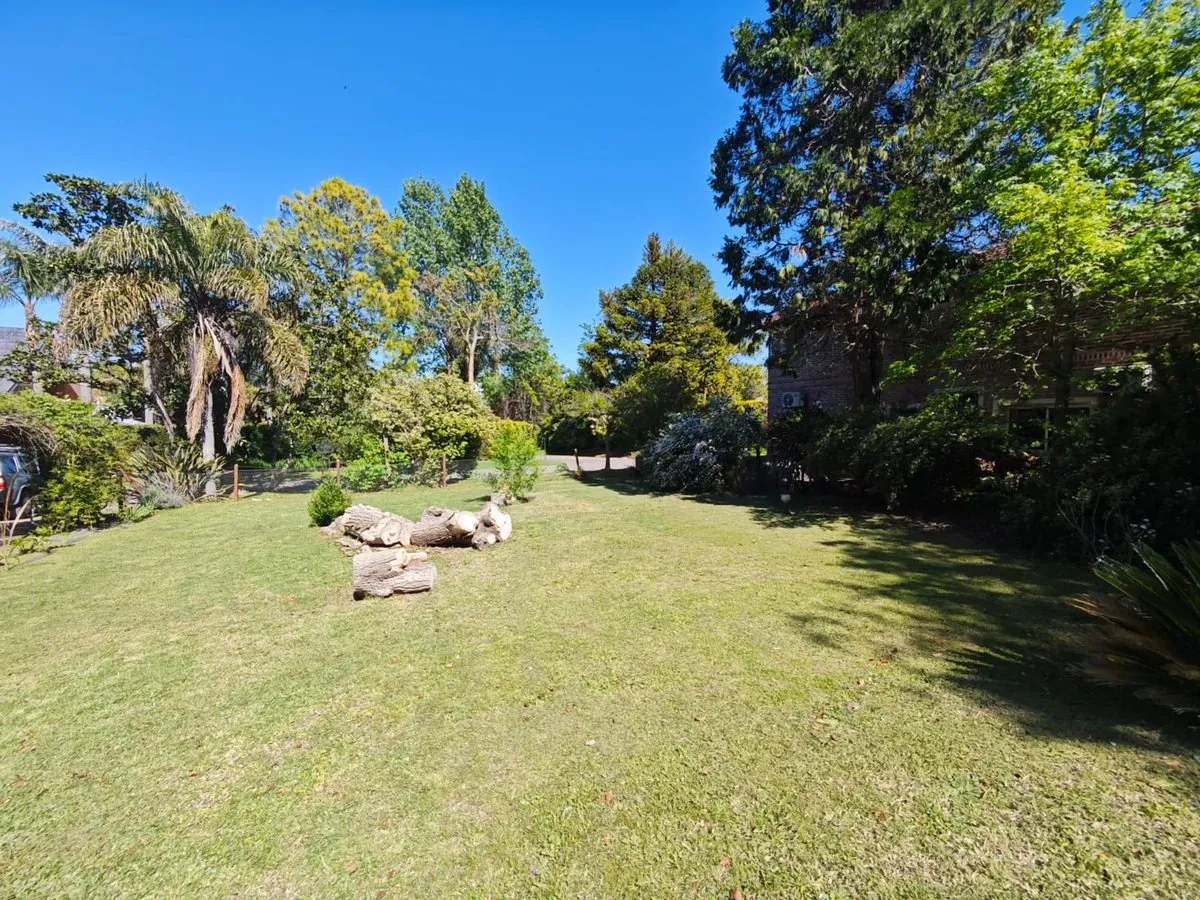 Lote en A. Porto 400