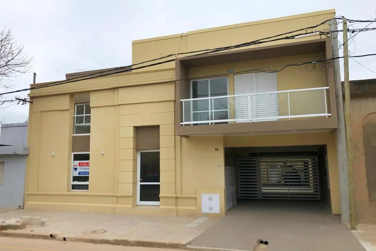 Departamento en Almirante Brown 2100