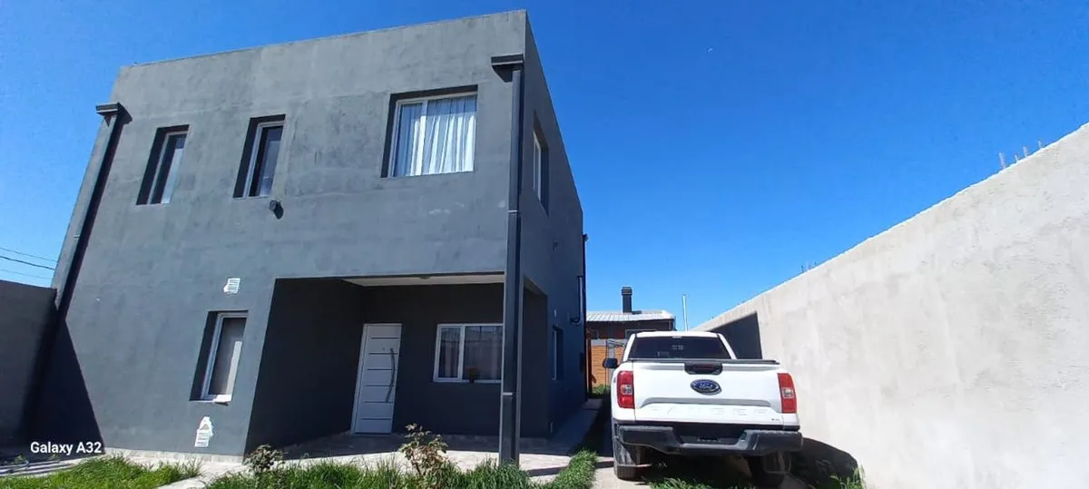 Casa en Percy Clark 1700