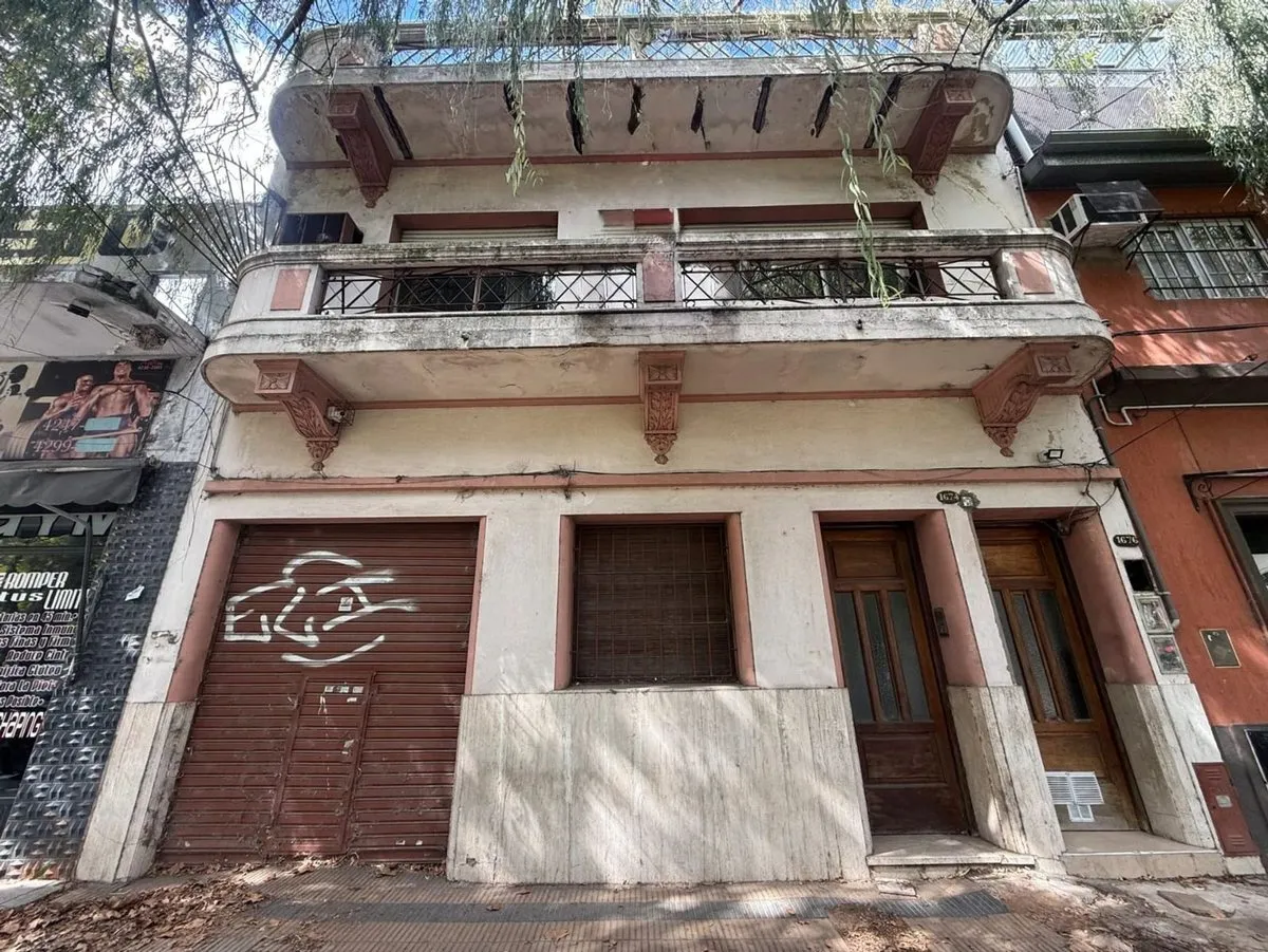 P H en Villa de Luján 1600