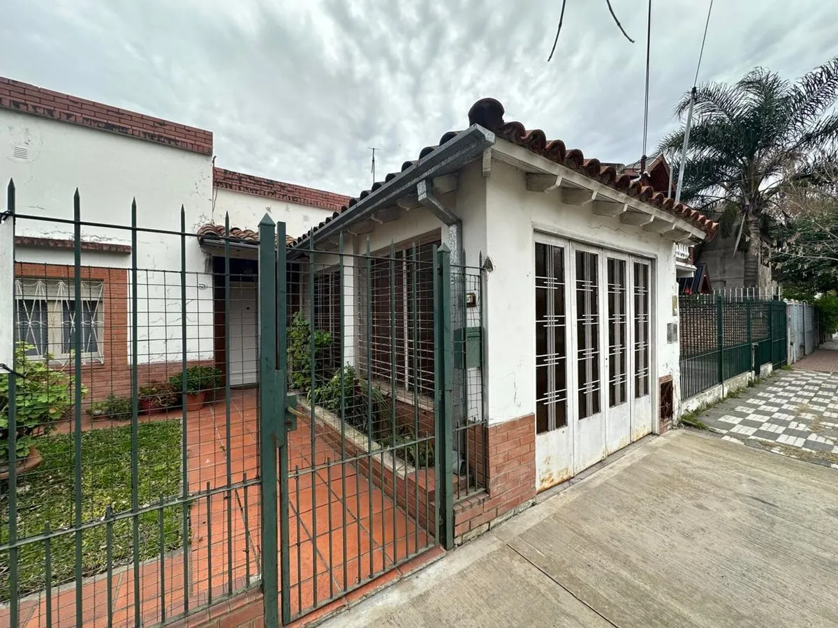 Casa en Pedro E. Farina 300