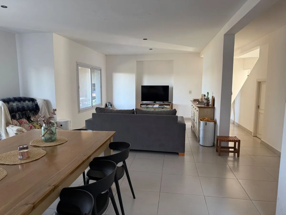 Casa en Dean Funes 4000