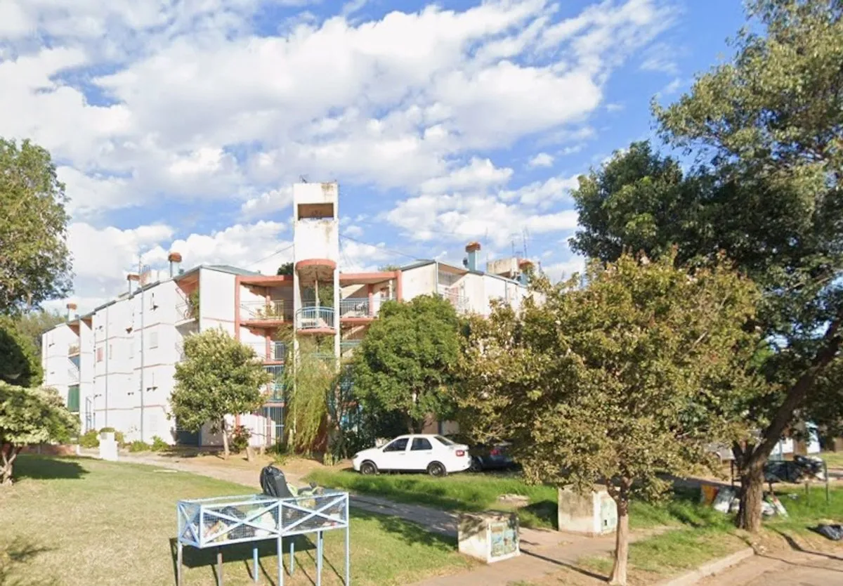 Departamento en Ernesto Saavedra 1900