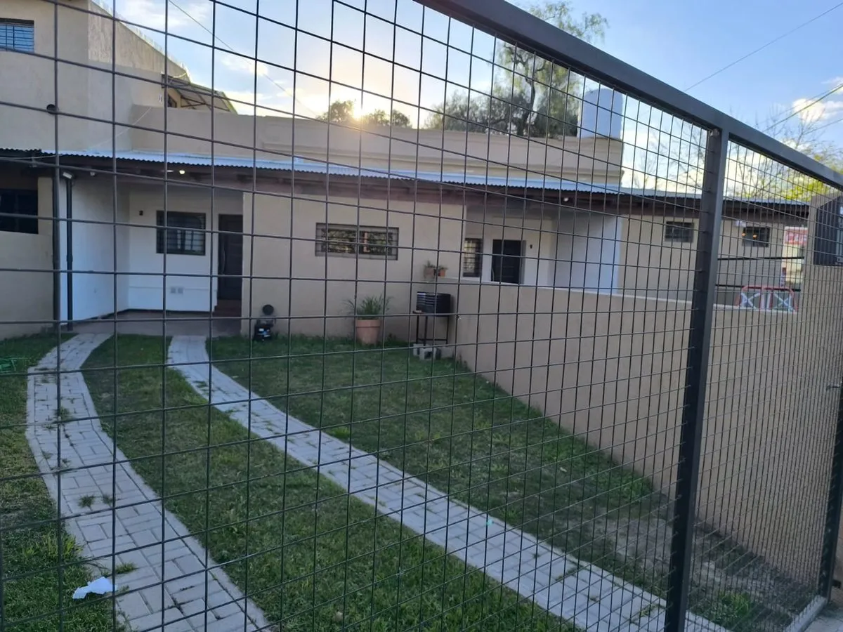 P H en Belisario Roldán 1100