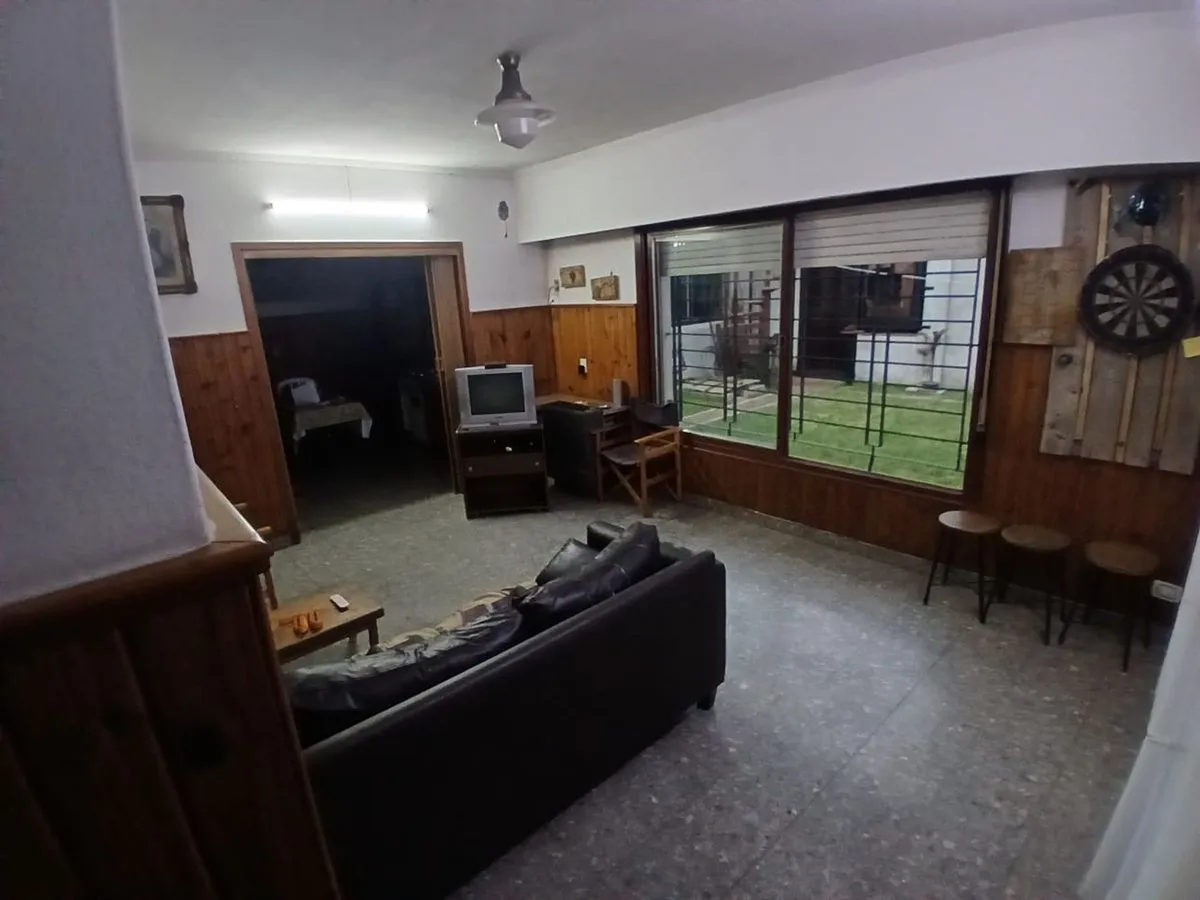 Casa en Reconquista 200