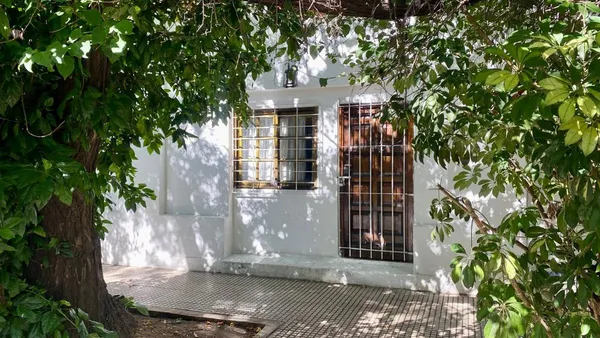 Casa en General César Díaz 2600