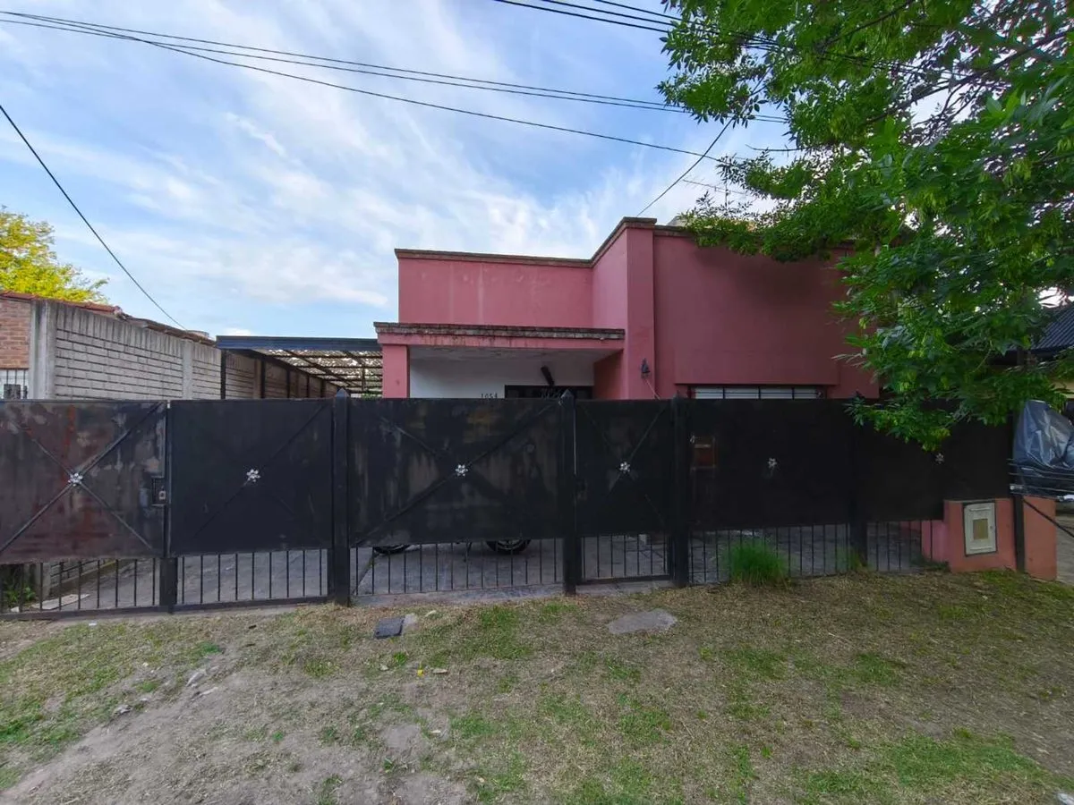 Casa en 421 E/ 11 y 12 1000