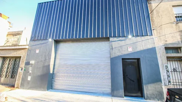 Industria en Abdón García 3600