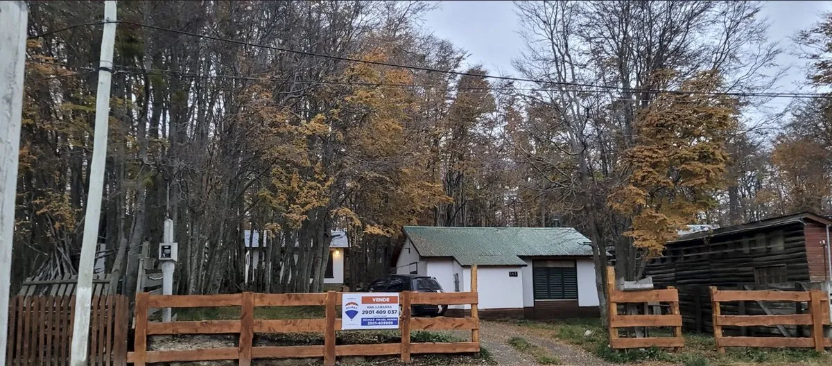 Casa en Angela Loij 100