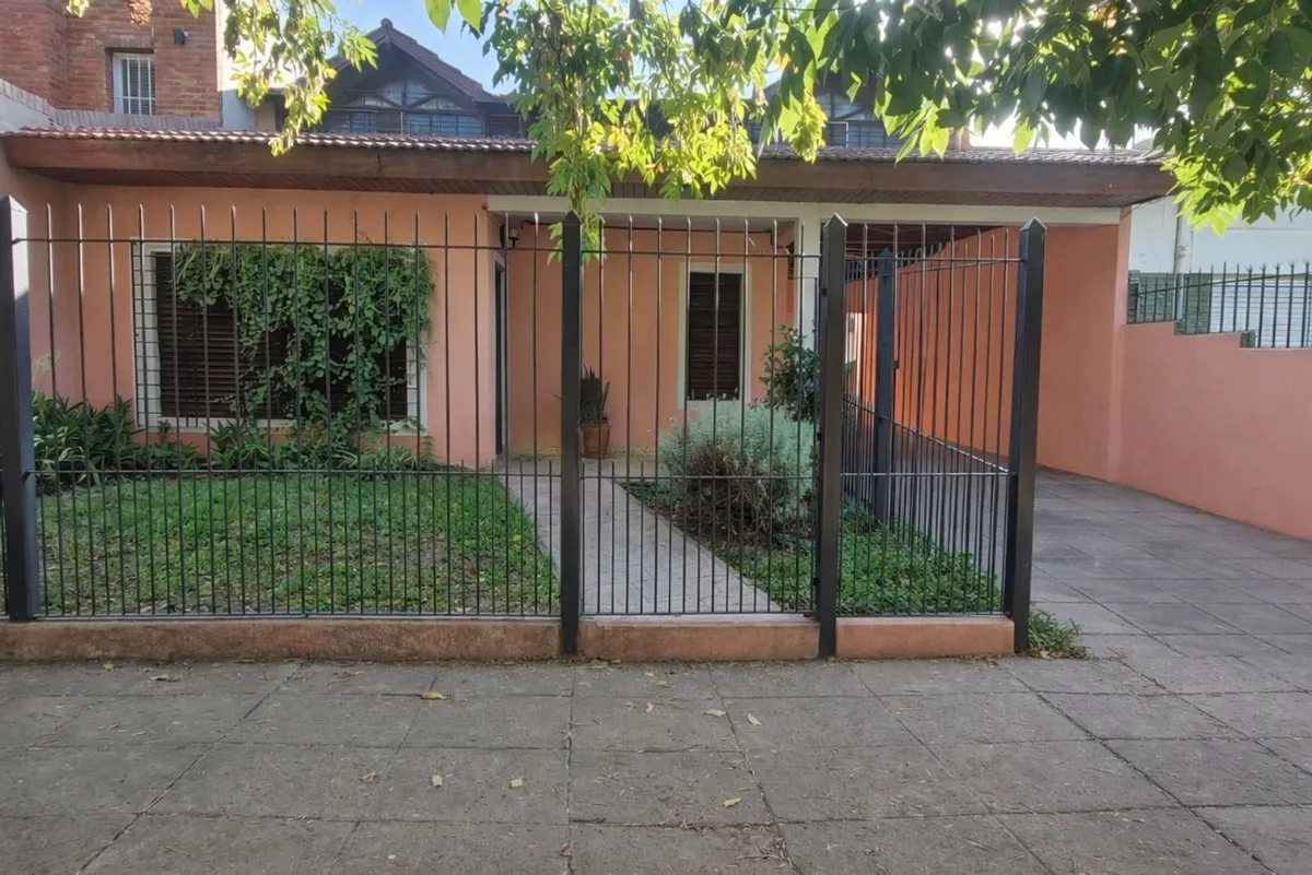 Casa en Coleta Palacios 2000