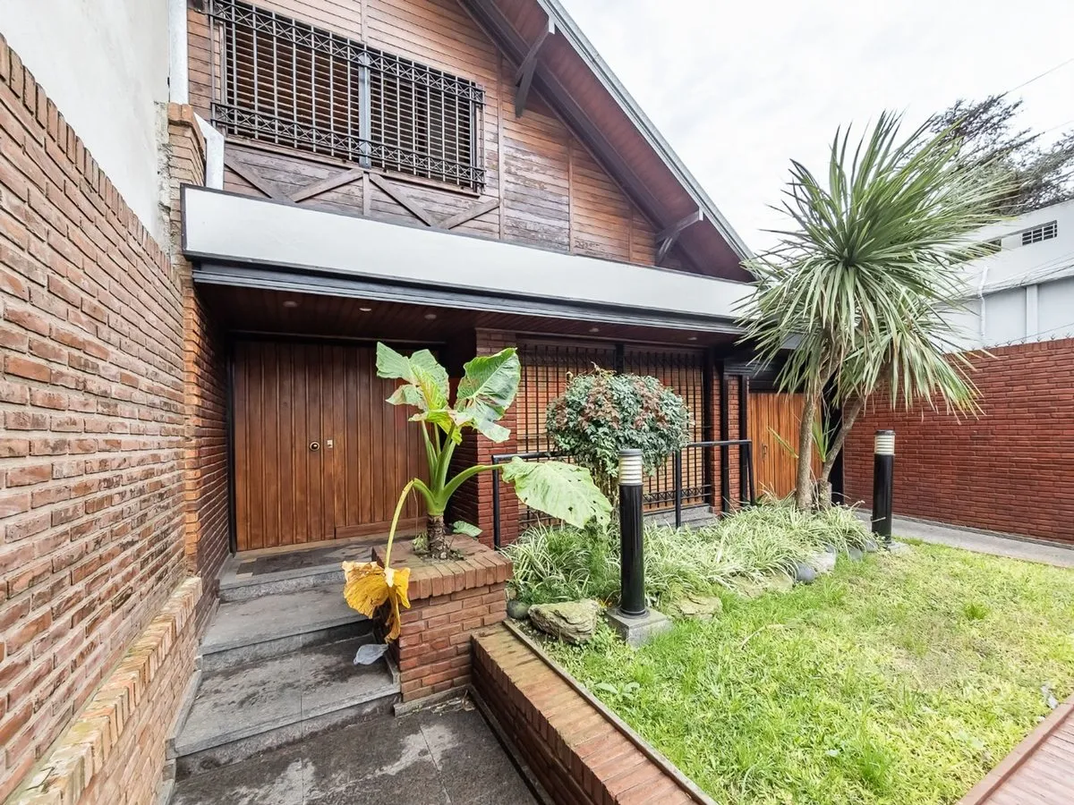 Casa en Bolivar 6200