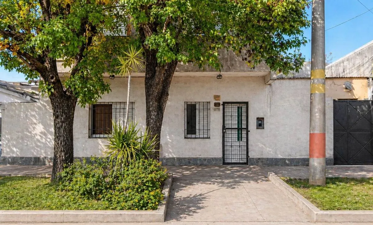 Casa en Av. Gral. E López 3900