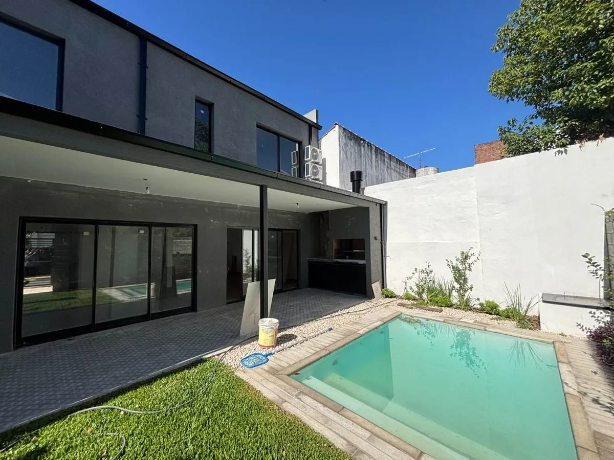 Casa en José Ingenieros 2300