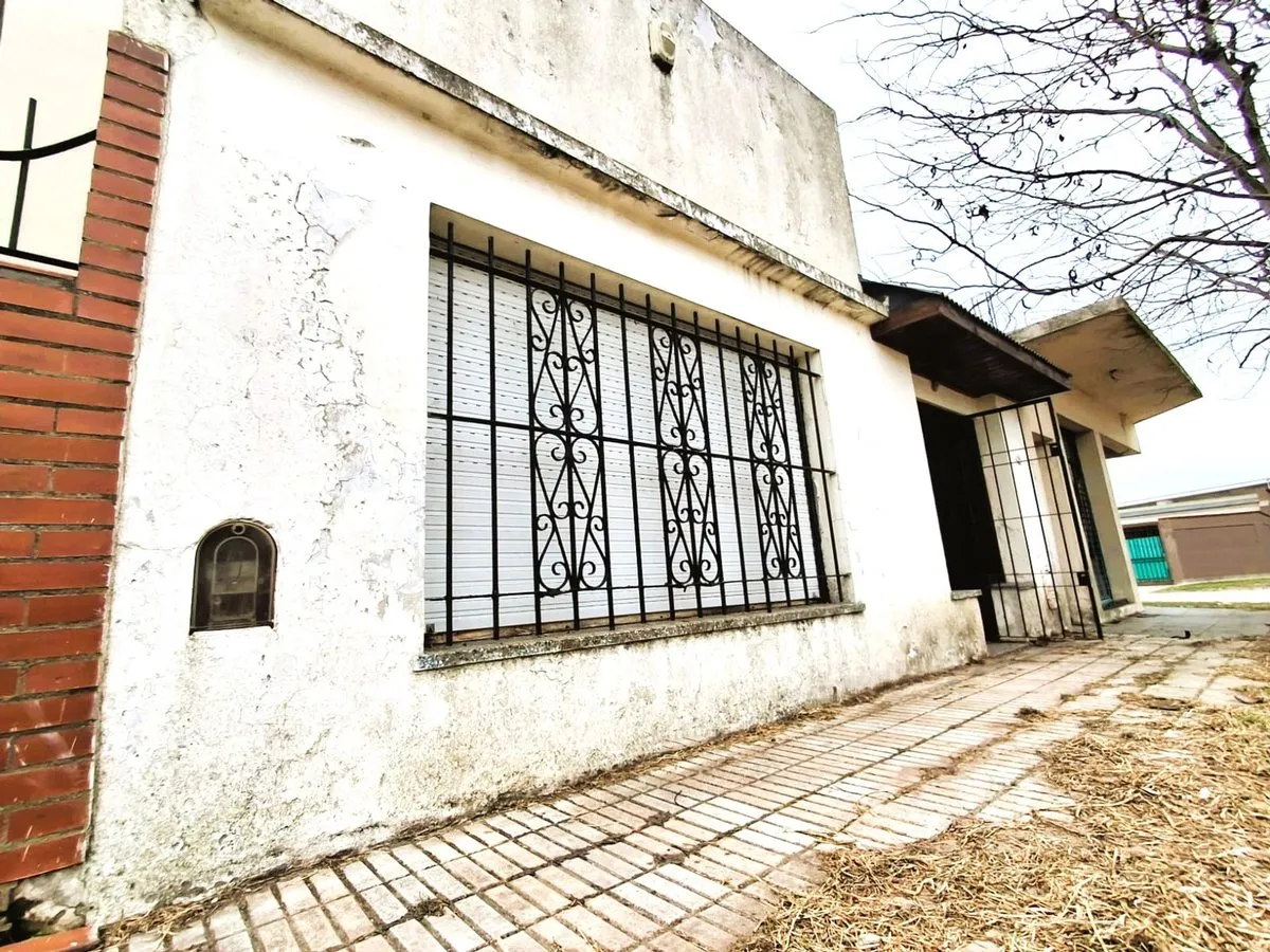 Casa en Puán 6100