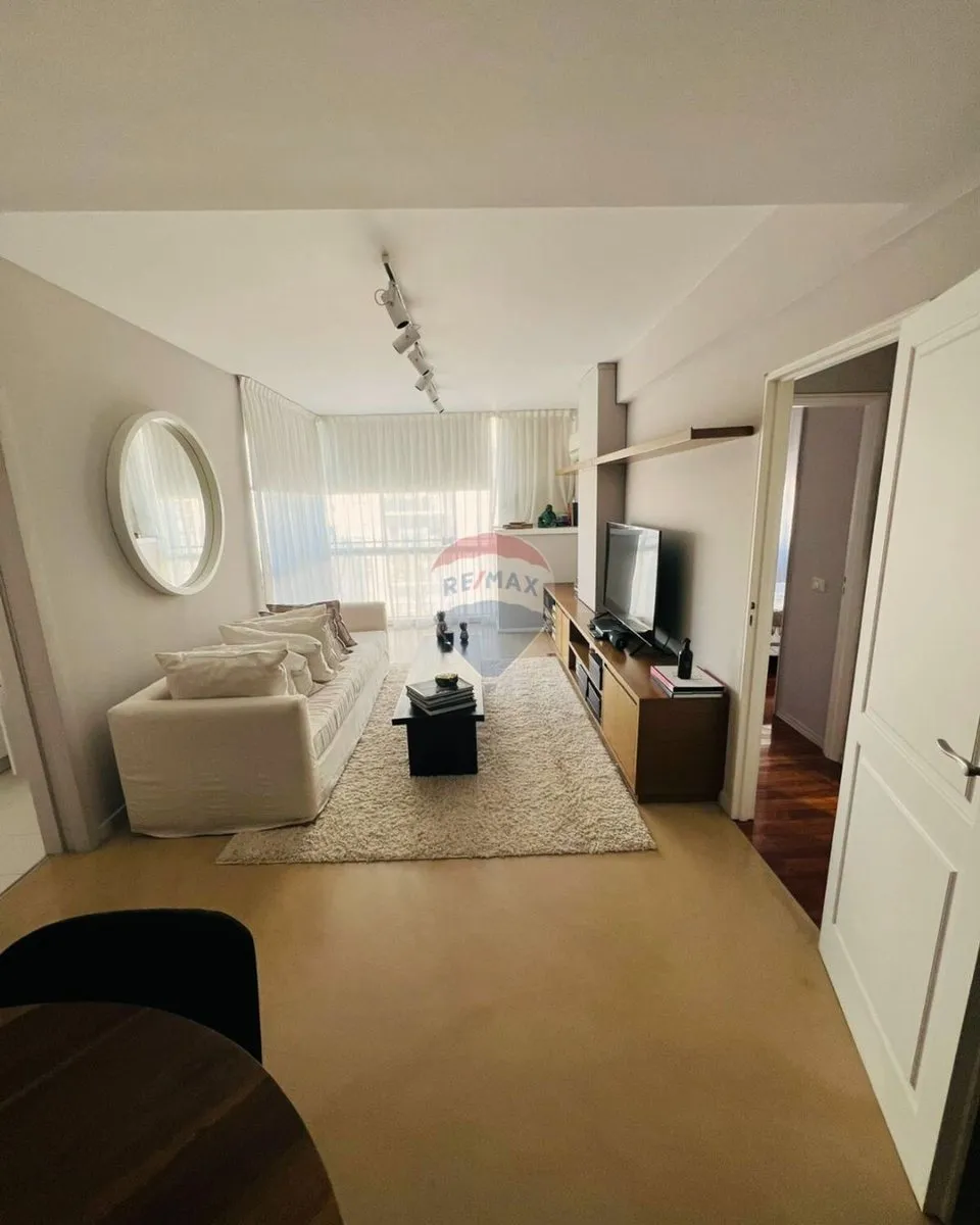 Departamento en Húsares 2200