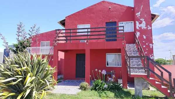 Casa en Roque Sáenz Peña 700
