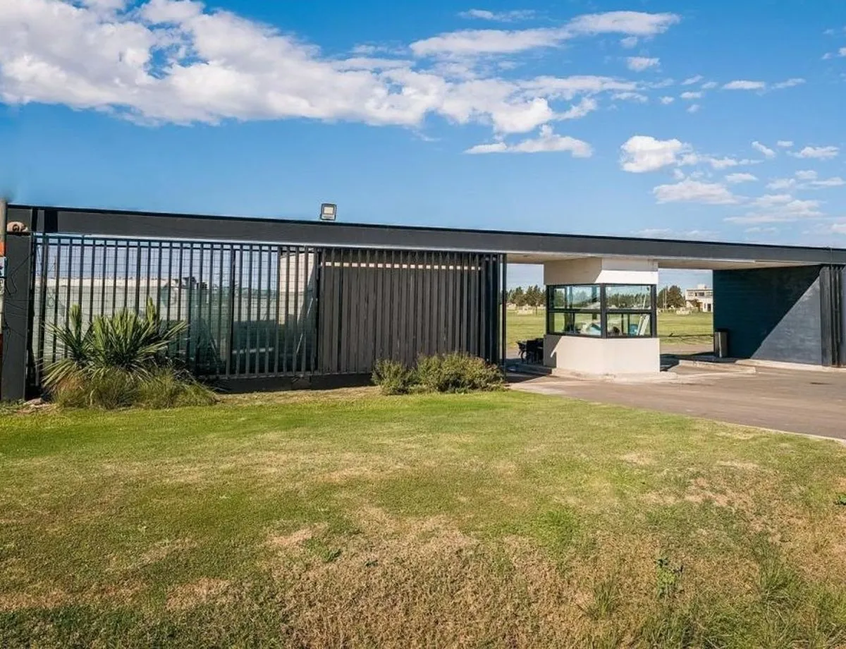 Lote en Avenida San José de Calasanz 9500