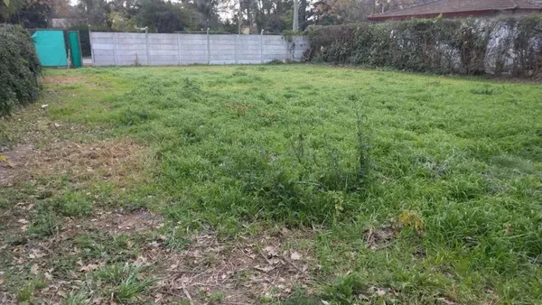 Lote en General Díaz Vélez 1800