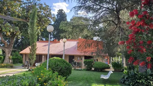 Quinta en Moreno 400