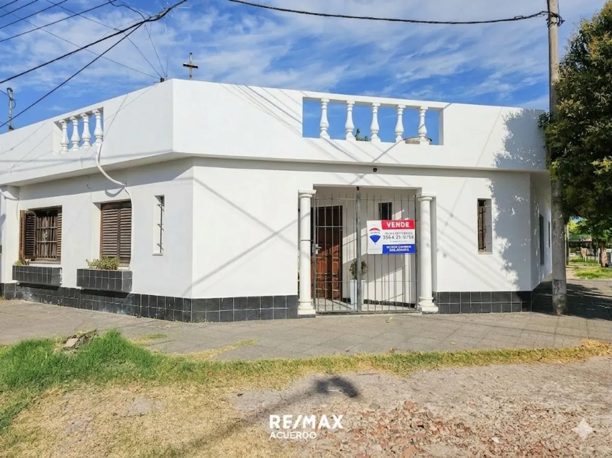 Casa en Ameghino 1000
