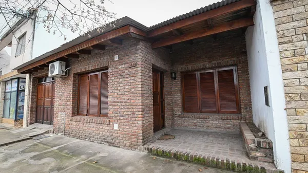 Casa en Mitre 1400