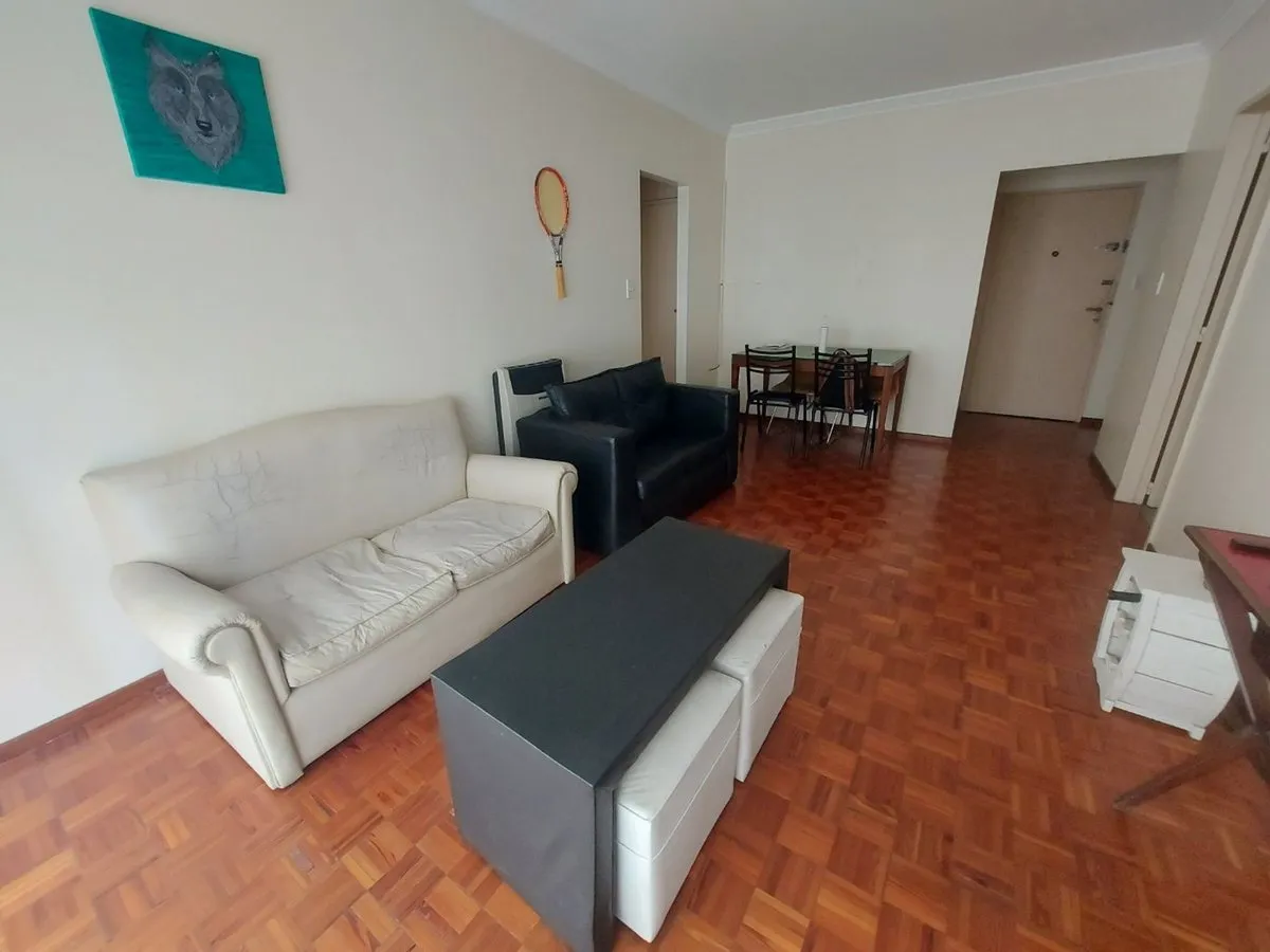 Departamento en Castro Barros 0