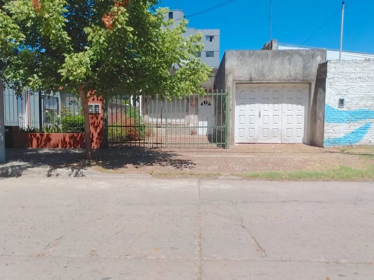 P H en Carlos Pellegrini 1400