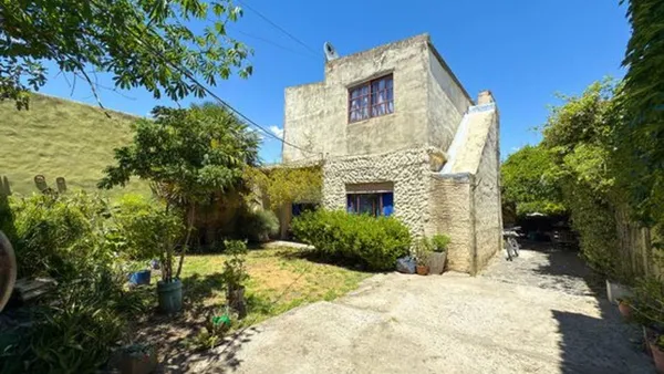 Casa en Piedrabuena 1100