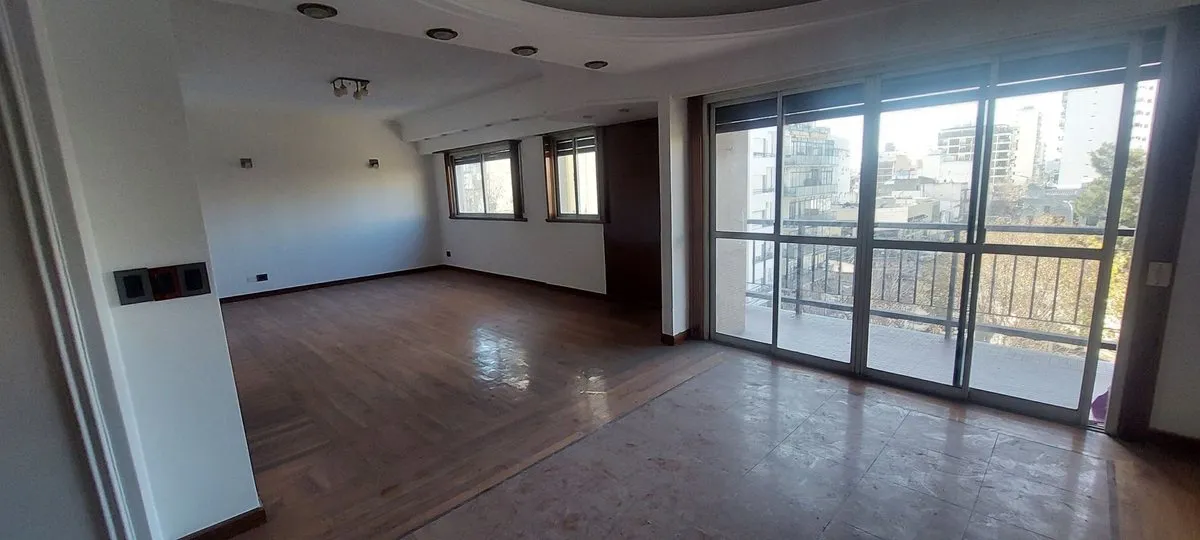 Departamento en San Martín 700