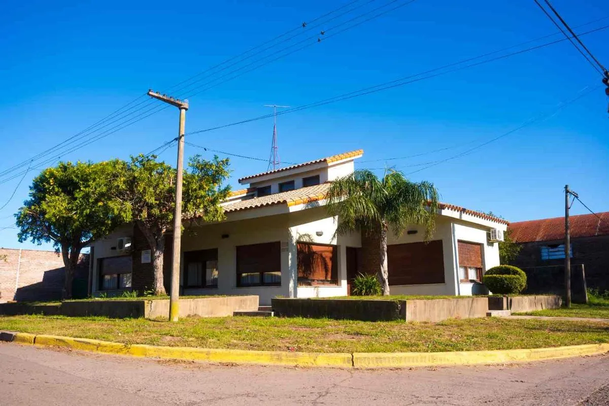 Casa en A. del Valle y Lorenzo Moreno 600