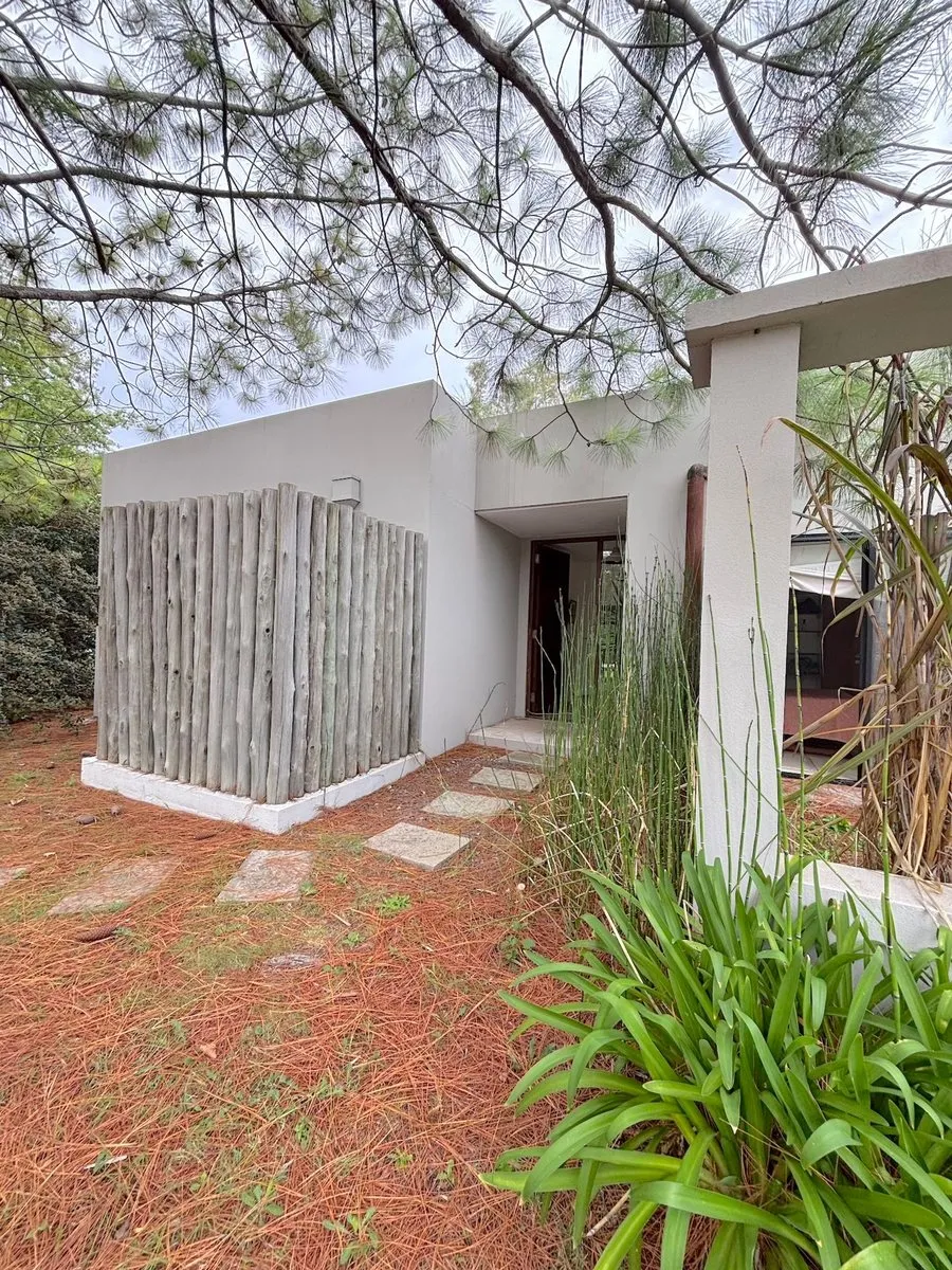 Casa en Los Paraisos 400