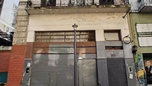 Lote en Adolfo Alsina 900