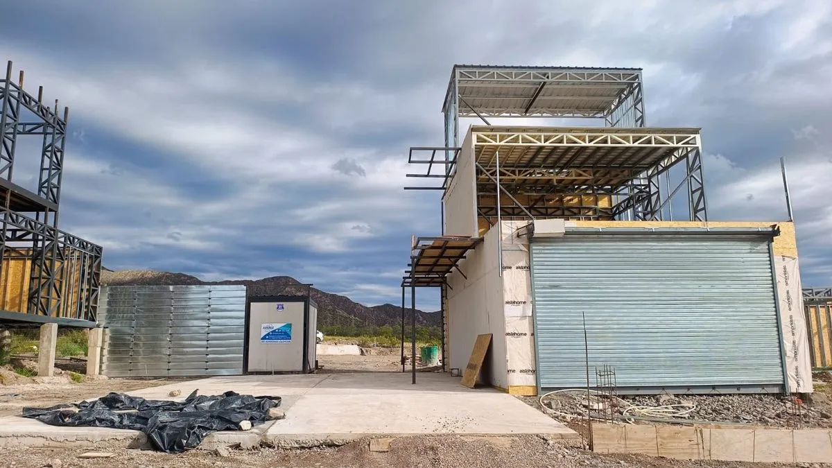 Local Comercial en Avenida Regalado Olguin 0