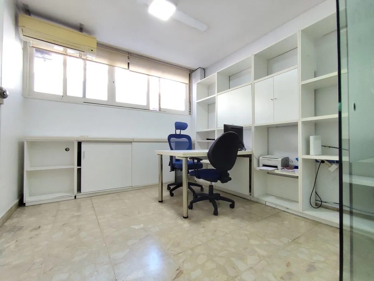 Oficina en Coronel Apolinario Figueroa 500