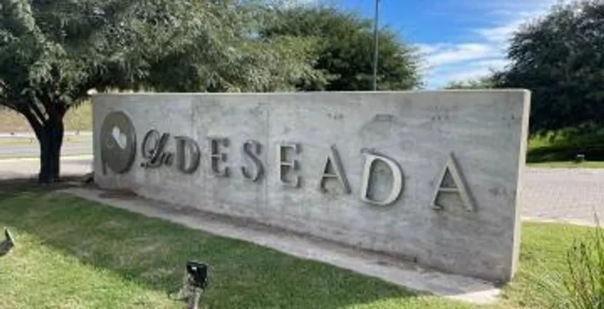 Lote en Avenida Ejército Argentino 300