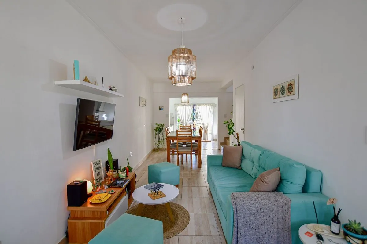 Casa en 28 E/ 526 y 527 500