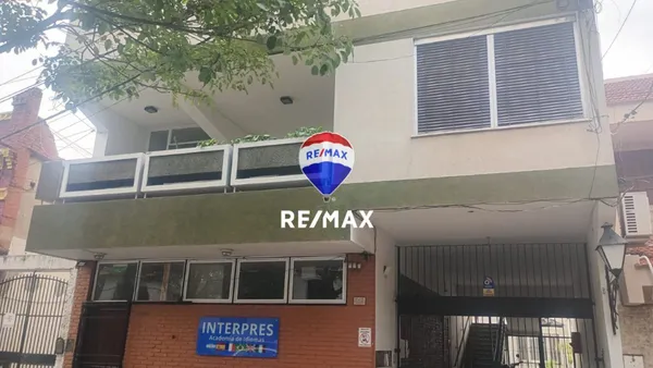 Departamento en Avenida Belgrano 1100