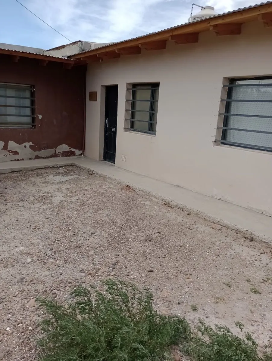 Casa en Punta Pando 200