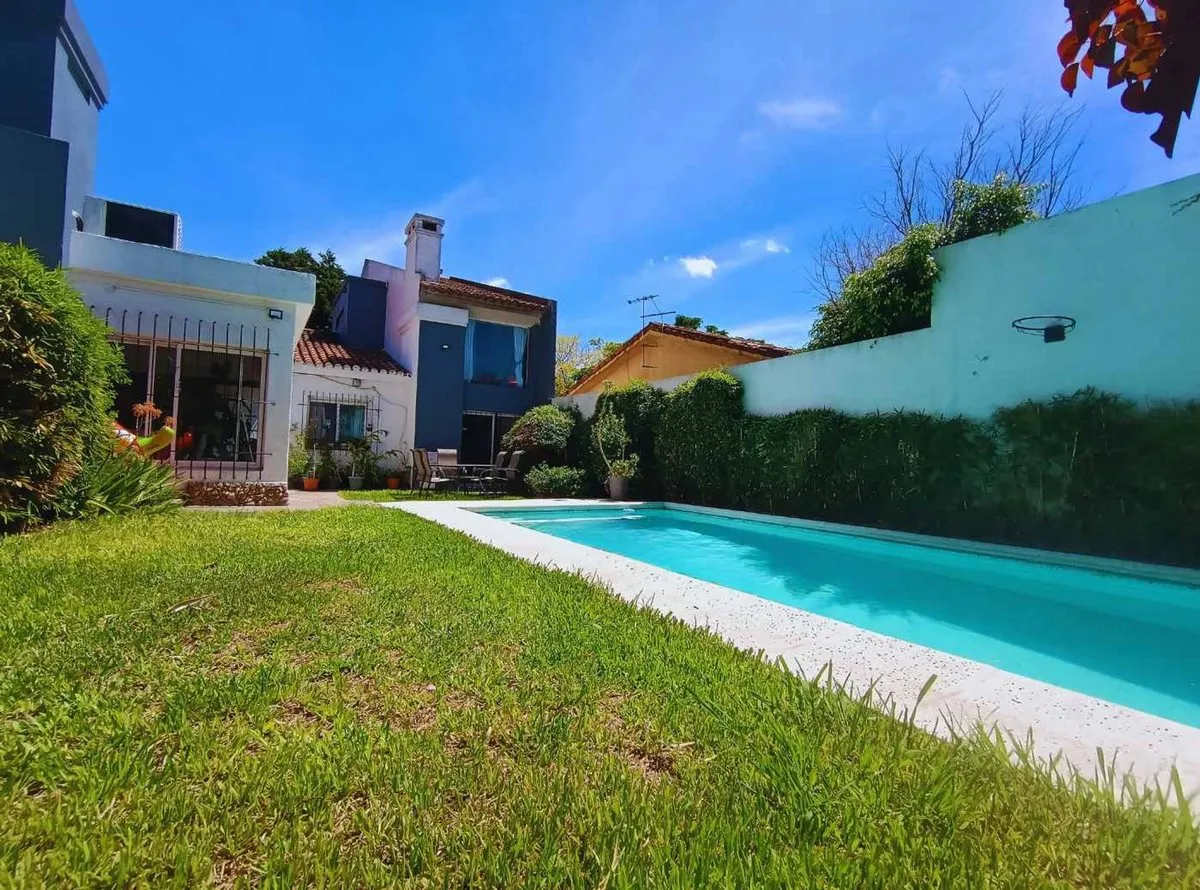 Casa en La Mulita 1200