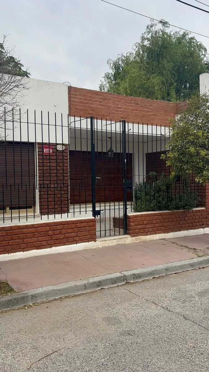 Casa en Perito F. P. Moreno 1800