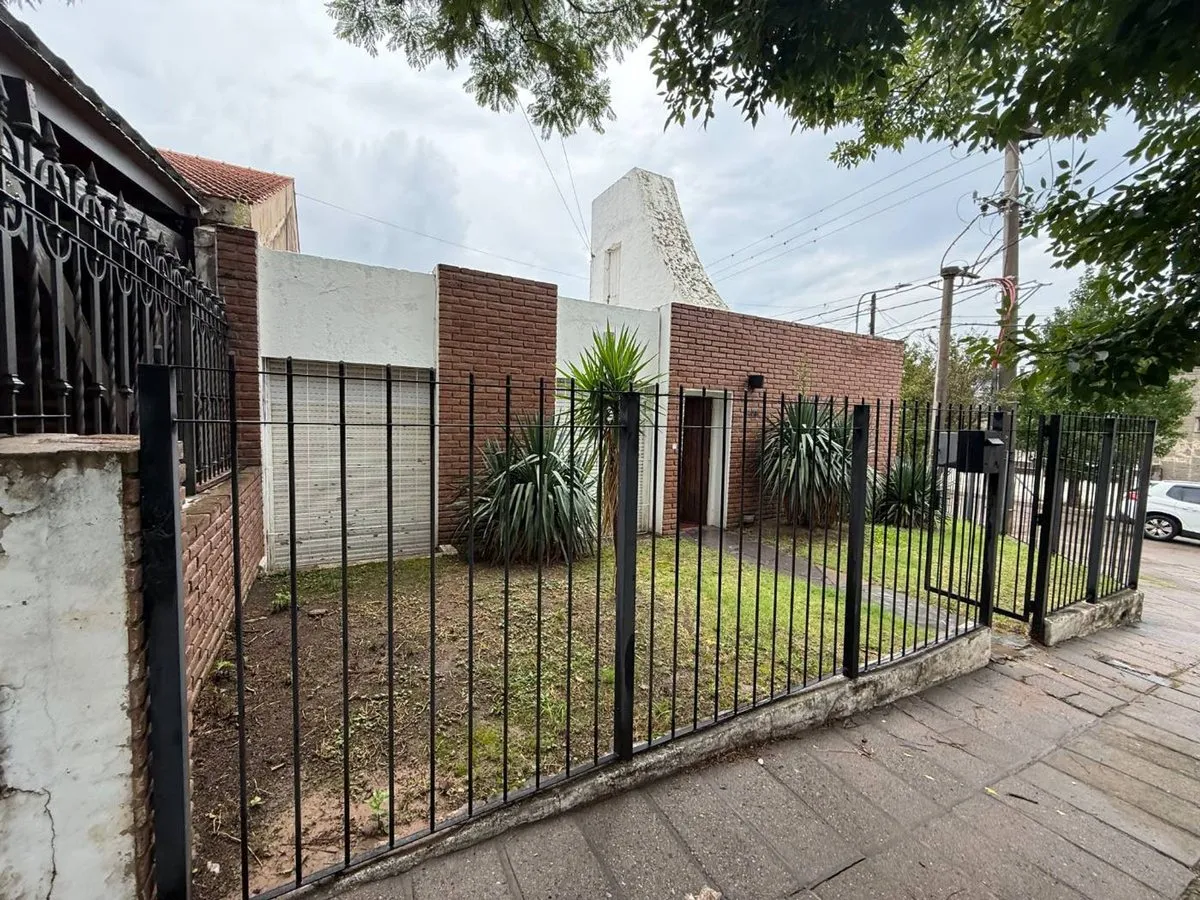 Casa en José Barros Pazos 3400