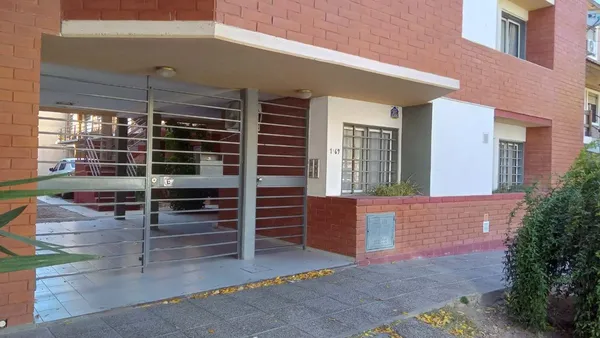 Cochera en La Rioja 1100