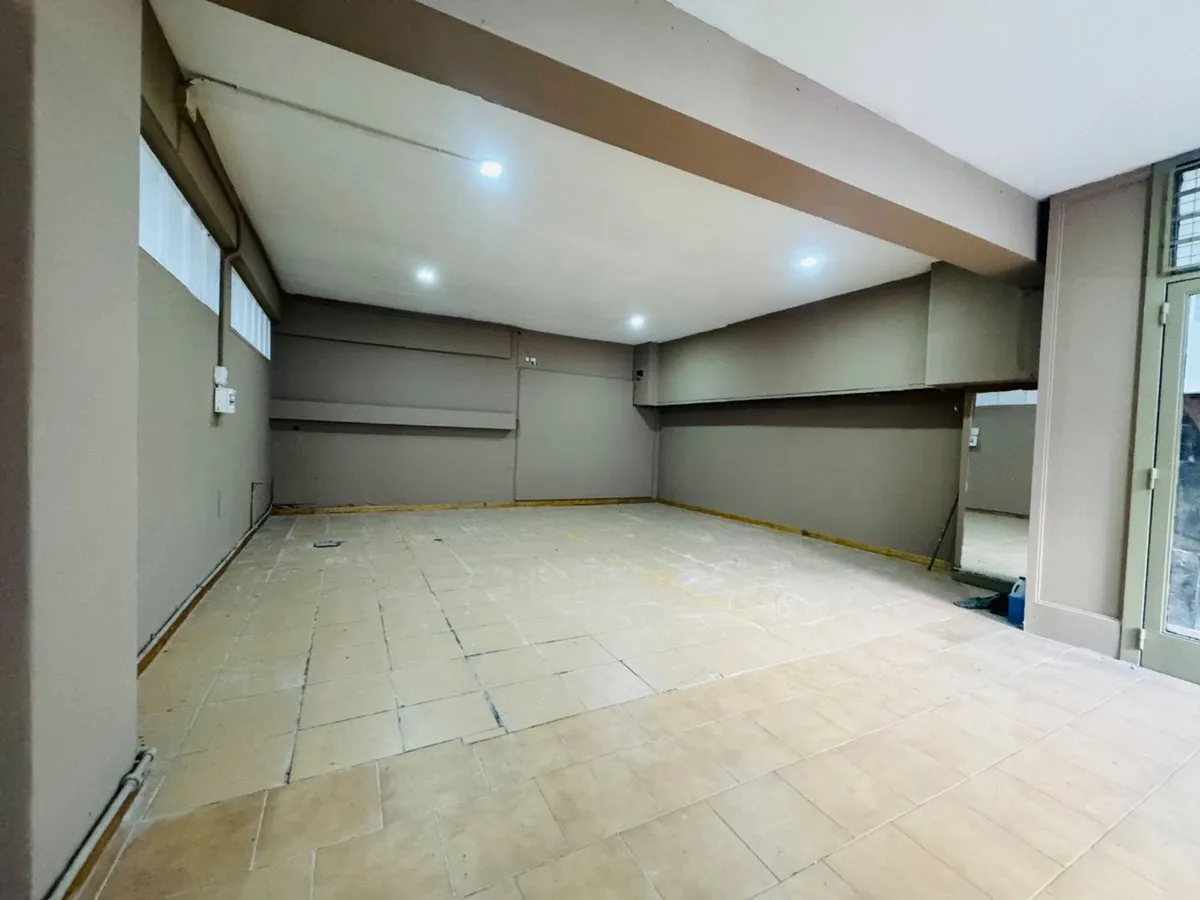 Local Comercial en San Nicolás 500