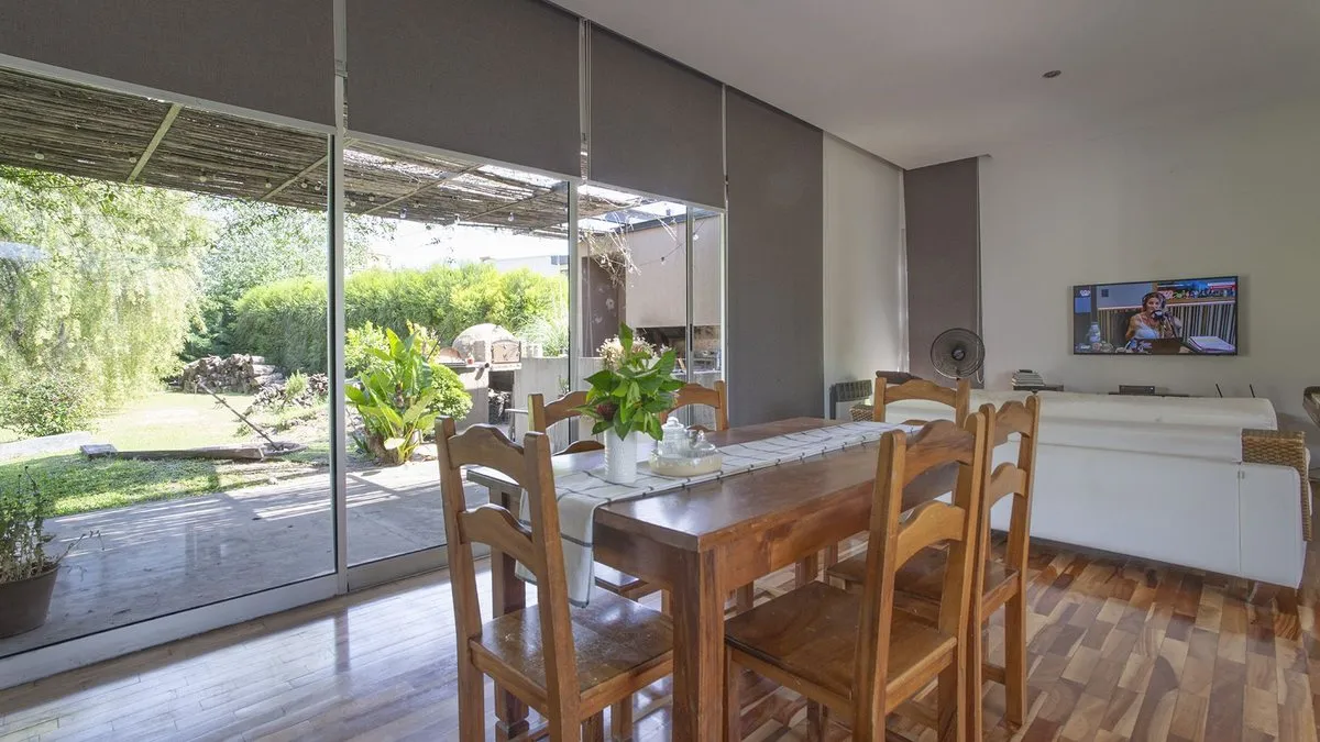 Casa en Hipólito Yrigoyen 4000