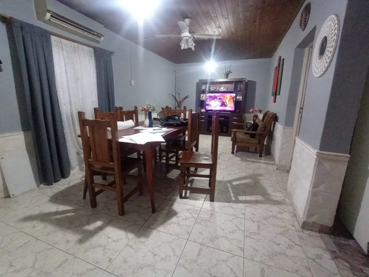 Casa en Juan Cornelio Moyano 2500