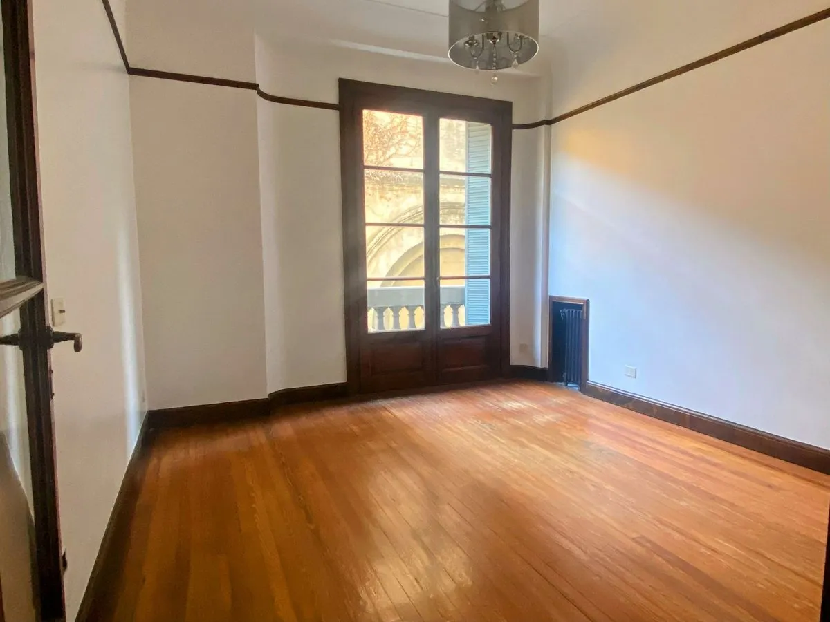 Departamento en Avenida Montes de Oca 200