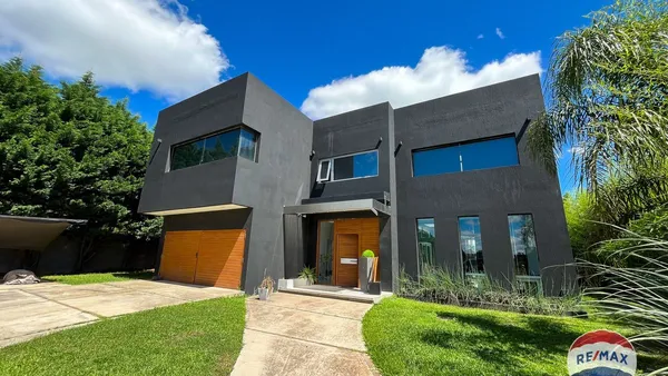 Casa en Sargento Cabral 5600